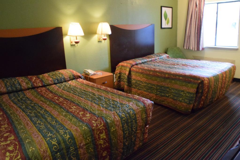 Executive Inn オデッサ 部屋 写真